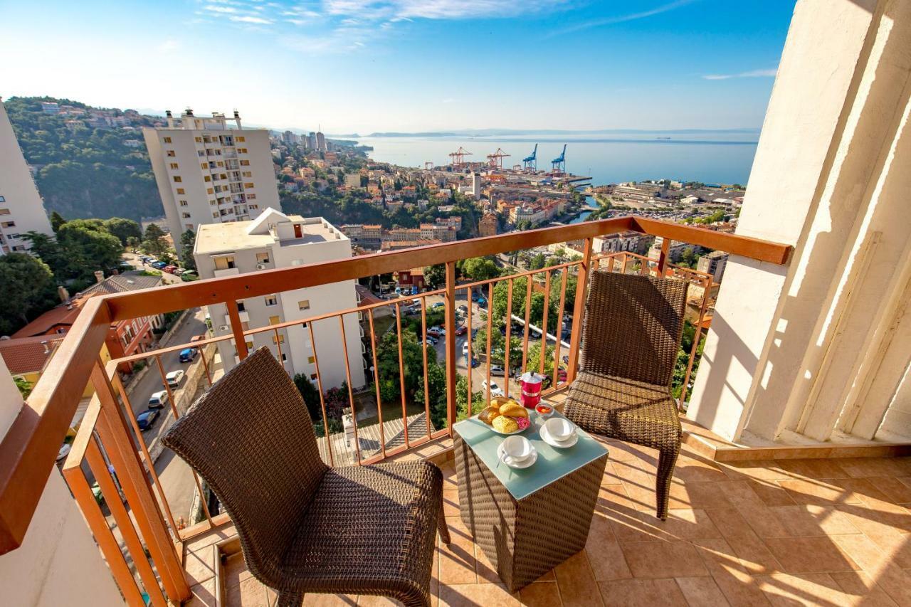 Apartment City View Rijeka Exteriör bild